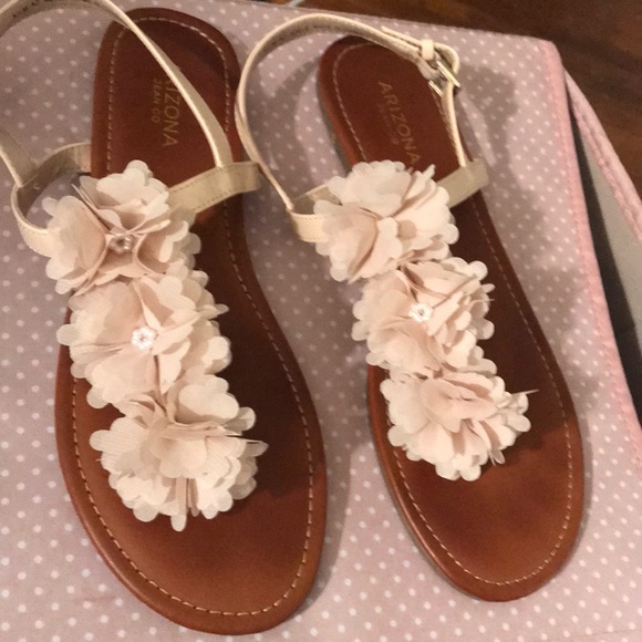 Flower Sandals - Picture 3 of 5